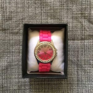 Pink Silicone Ladies Women's Fashion Watch New